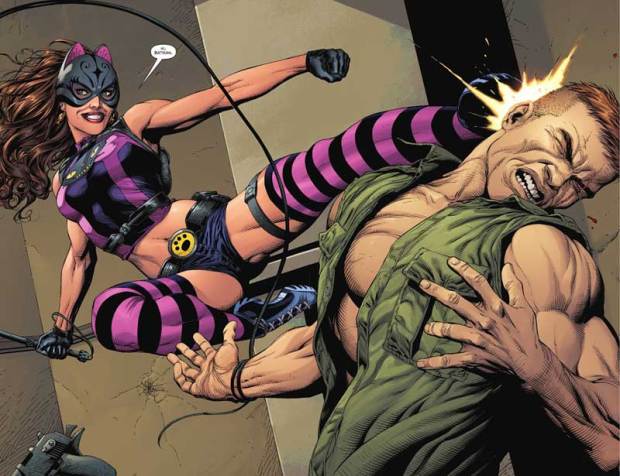 batman-earth-one-3-catwoman.jpg