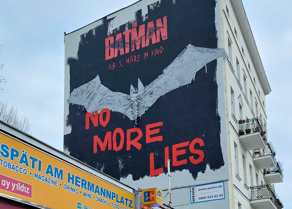 the-batman-werbung-berlin.jpg